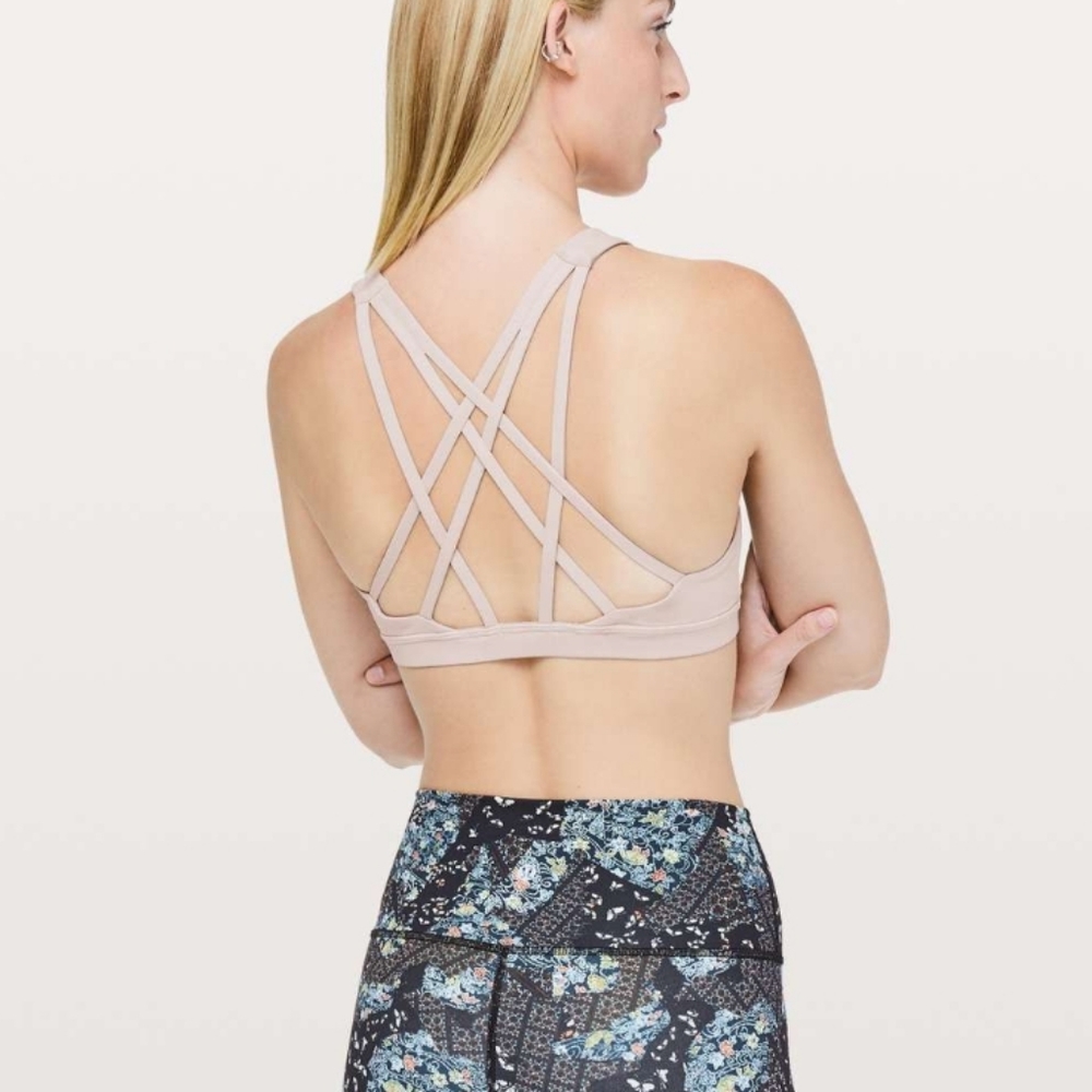 Lululemon Free To Be Serene Bra *High Neck

Smoky